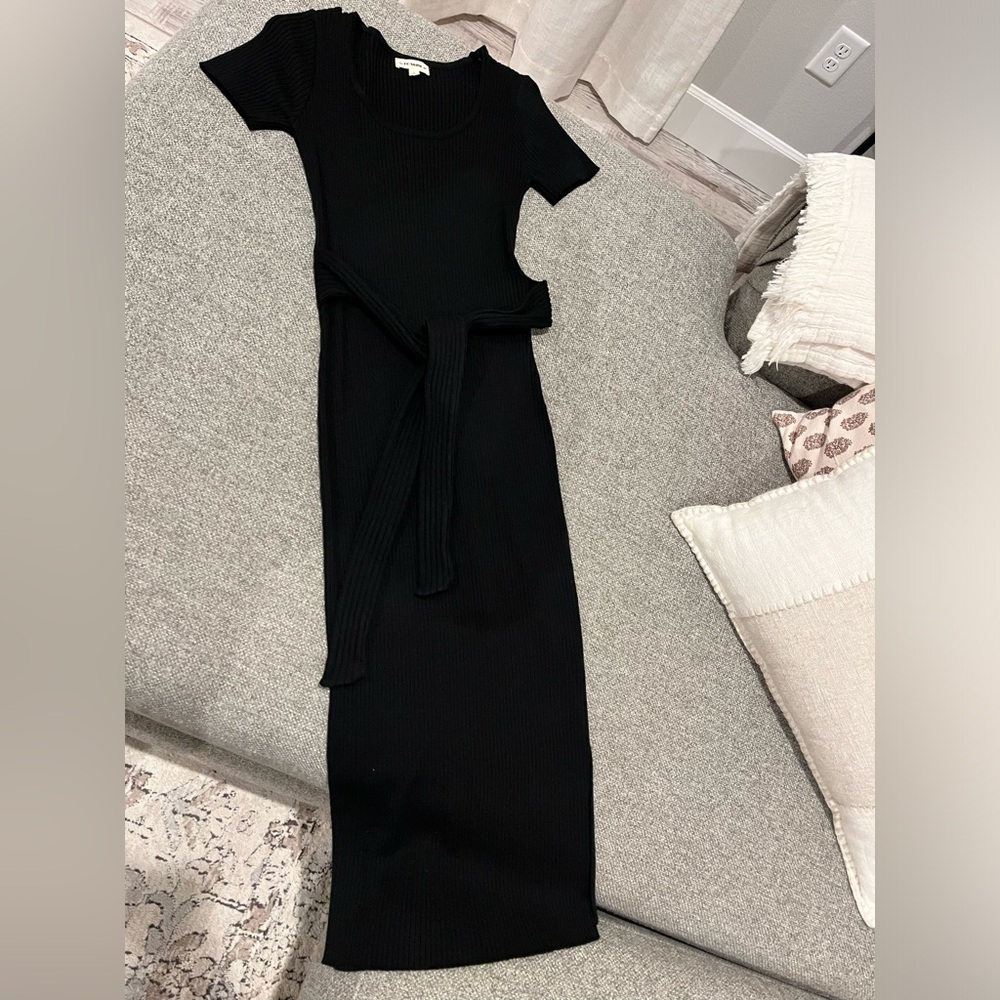Eesome Black Ribbed Knit Top. Size S. - Picture 2 of 5